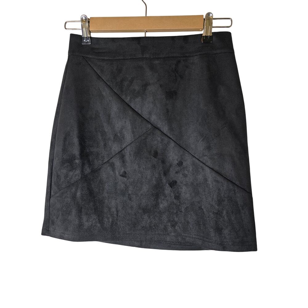 MANGOPOP Black New Faux Suede Hi-Waist Criss Cross Form Fitting Skirt SZ S - NWT